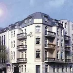 Отель Larat