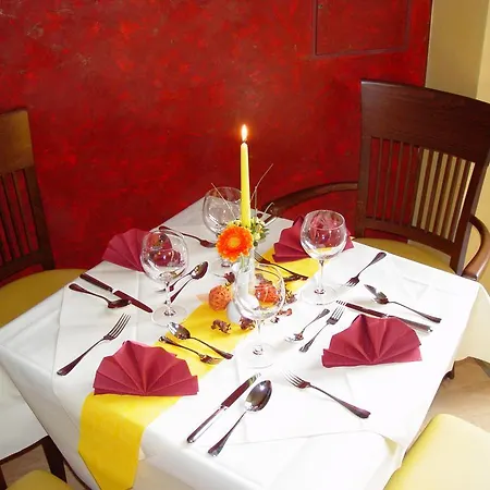 Larat Hotel 3*