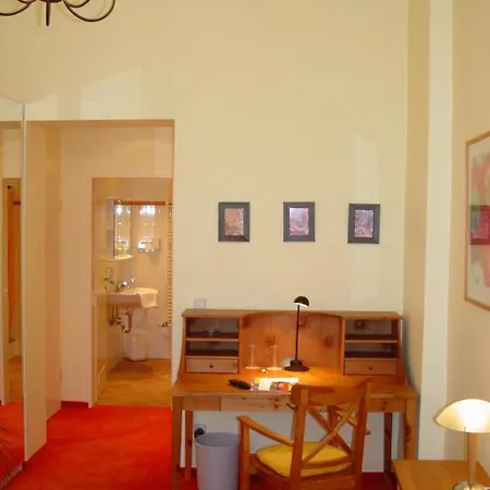 Larat 3* Βερολίνο